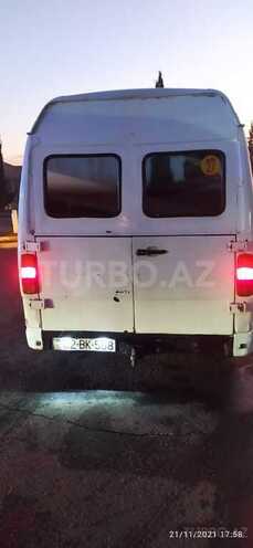 Mercedes 208 D 1992, 350,000 km - 2.3 l - Zaqatala