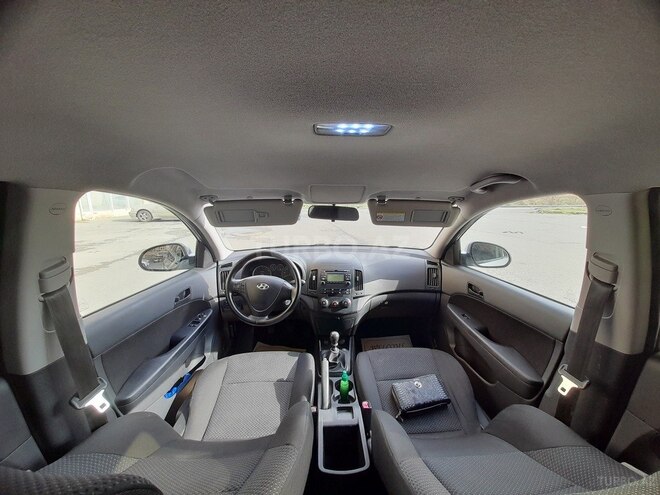 Hyundai i30 2009, 110,000 km - 1.4 л - Bakı