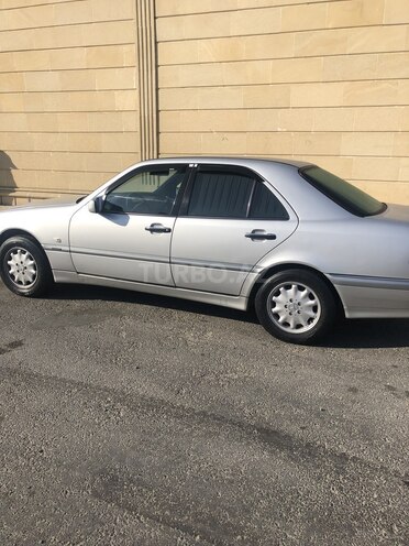 Mercedes C 240 1997, 288,000 km - 2.4 л - Bakı