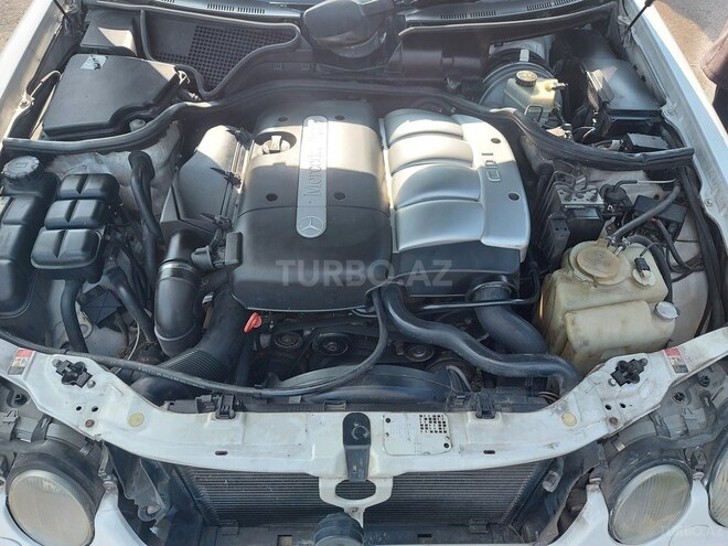 Mercedes E 220 1999, 292,000 km - 2.2 l - Bakı