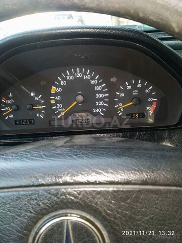 Mercedes C 200 2002, 333,000 km - 2.0 l - Bakı