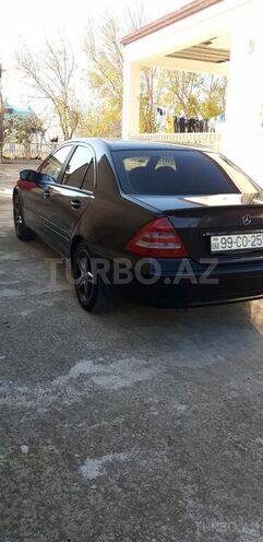 Mercedes C 200 2002, 333,000 km - 2.0 l - Bakı