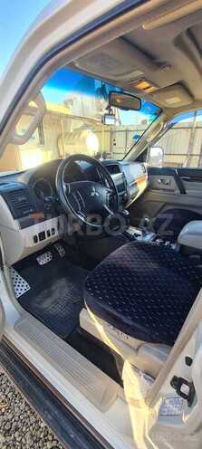 Mitsubishi Pajero 2008, 294,131 km - 3.0 л - Xırdalan
