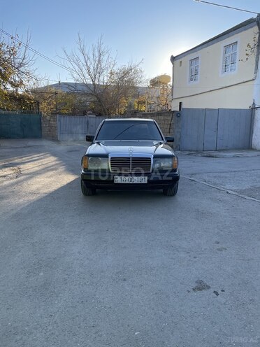 Mercedes E 300 1991, 250,000 km - 3.0 л - Sumqayıt