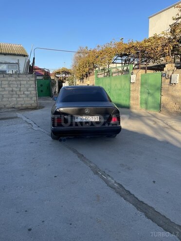 Mercedes E 300 1991, 250,000 km - 3.0 л - Sumqayıt