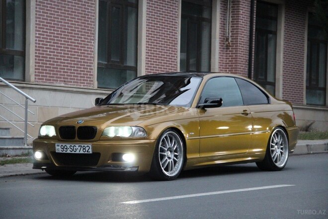 BMW 318 2001, 230,000 km - 2.0 л - Zaqatala