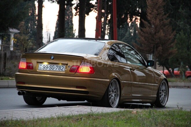 BMW 318 2001, 230,000 km - 2.0 л - Zaqatala