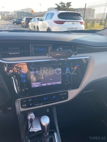 Toyota Corolla 2018, 109,736 km - 1.8 l - Bakı