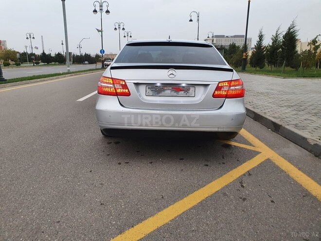 Mercedes E 220 2011, 212,000 km - 2.2 l - Bakı