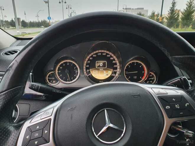 Mercedes E 220 2011, 212,000 km - 2.2 l - Bakı