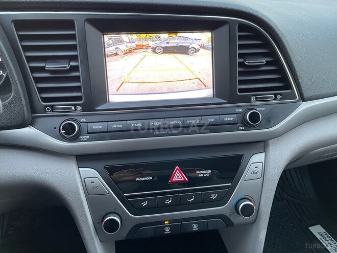 Hyundai Elantra 2017, 38,000 km - 1.8 l - Bakı