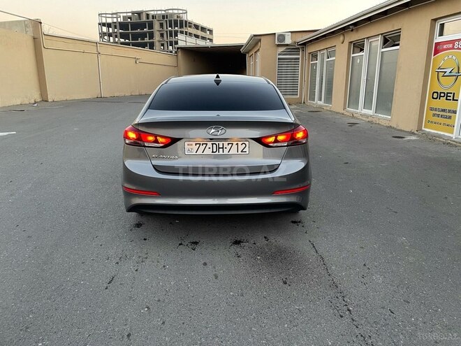 Hyundai Elantra 2017, 38,000 km - 1.8 l - Bakı