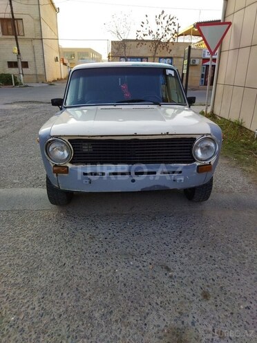 LADA (VAZ) 21011 1973, 17,577 km - 1.6 л - Salyan