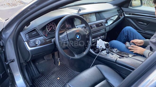 BMW 528 2011, 221,500 km - 2.0 л - Xırdalan