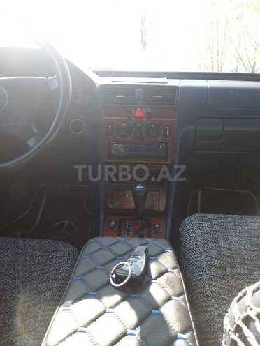 Mercedes C 230 1998, 586,653 km - 2.3 l - Qəbələ