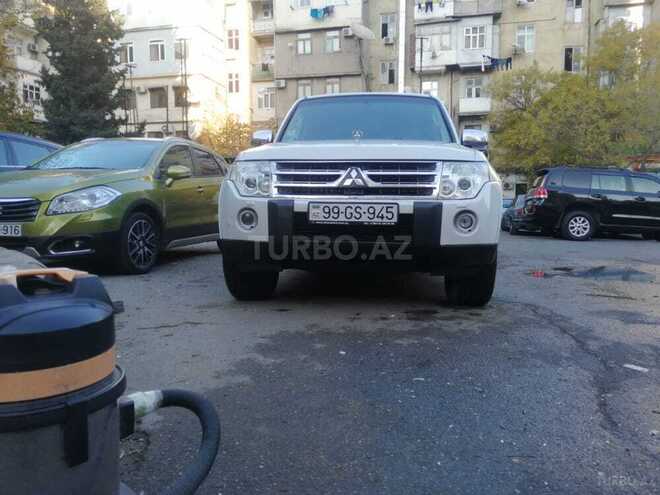 Mitsubishi Pajero 2008, 240,000 km - 3.0 l - Bakı