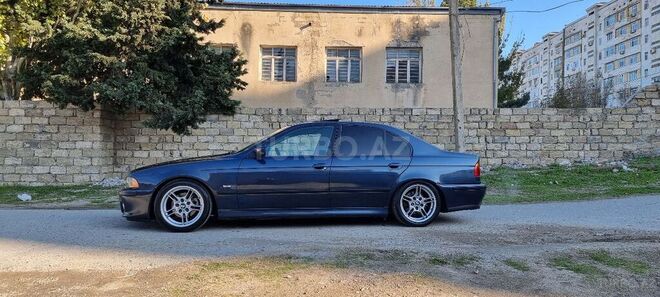 BMW 525 2002, 300,000 km - 2.5 l - Sumqayıt