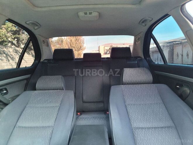 BMW 525 2002, 300,000 km - 2.5 l - Sumqayıt