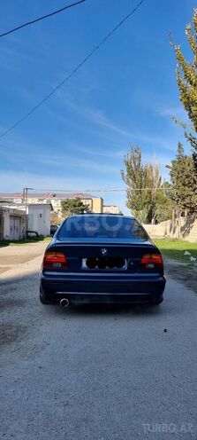 BMW 525 2002, 300,000 km - 2.5 l - Sumqayıt