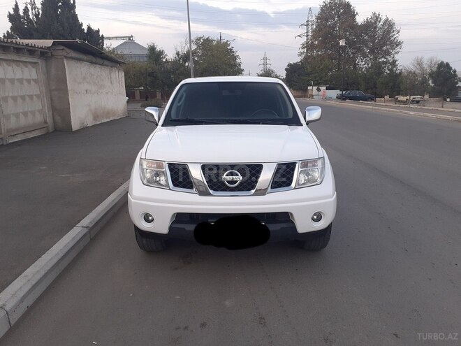 Nissan Navara 2014, 243,000 km - 2.5 l - Gəncə
