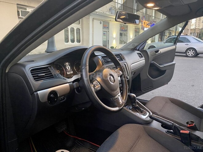 Volkswagen Jetta 2014, 186,000 km - 2.0 l - Bakı