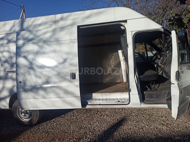 Ford Transit 2004, 445,000 km - 2.5 l - Qusar