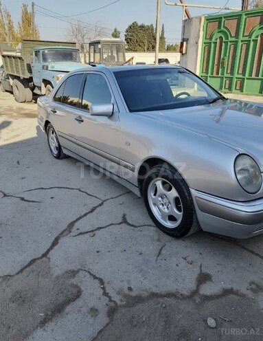 Mercedes E 200 1998, 391,000 km - 2.0 l - Bakı