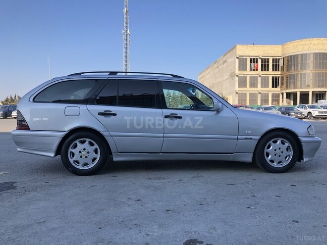 Mercedes C 220 1999, 250,000 km - 2.2 l - Sumqayıt