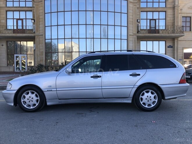 Mercedes C 220 1999, 250,000 km - 2.2 l - Sumqayıt