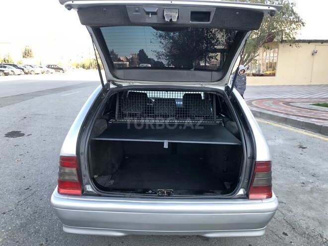 Mercedes C 220 1999, 250,000 km - 2.2 l - Sumqayıt