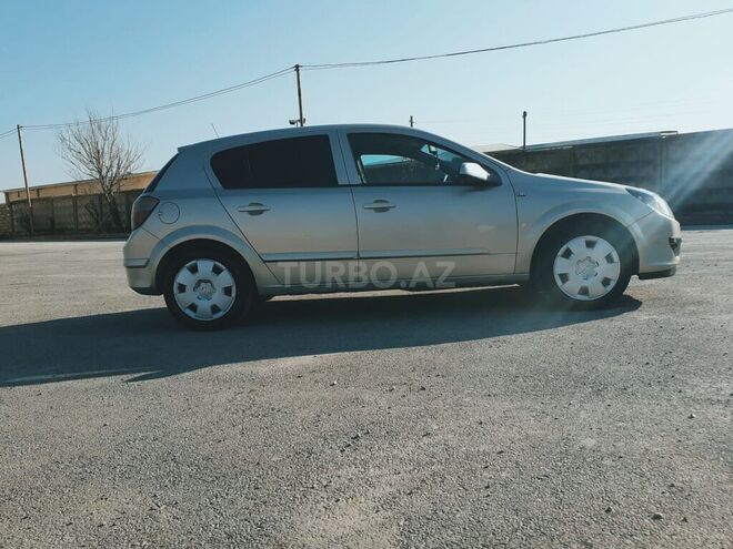 Opel Astra 2005, 204,000 km - 1.4 l - Bakı