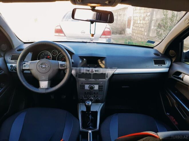 Opel Astra 2005, 204,000 km - 1.4 l - Bakı