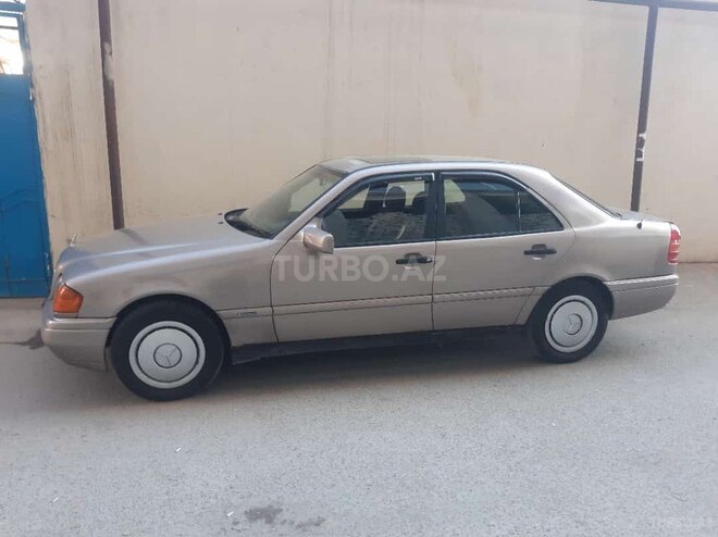 Mercedes C 180 1993, 210,000 km - 1.8 л - Bakı