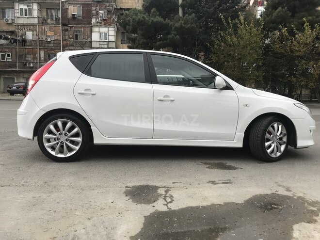 Hyundai i30 2011, 289,500 km - 1.6 l - Bakı
