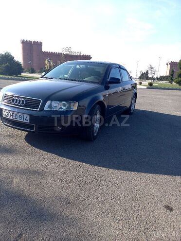 Audi A4 2003, 162,000 km - 1.8 l - Gəncə