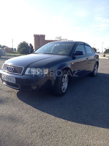 Audi A4 2003, 162,000 km - 1.8 l - Gəncə