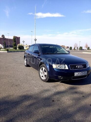 Audi A4 2003, 162,000 km - 1.8 l - Gəncə