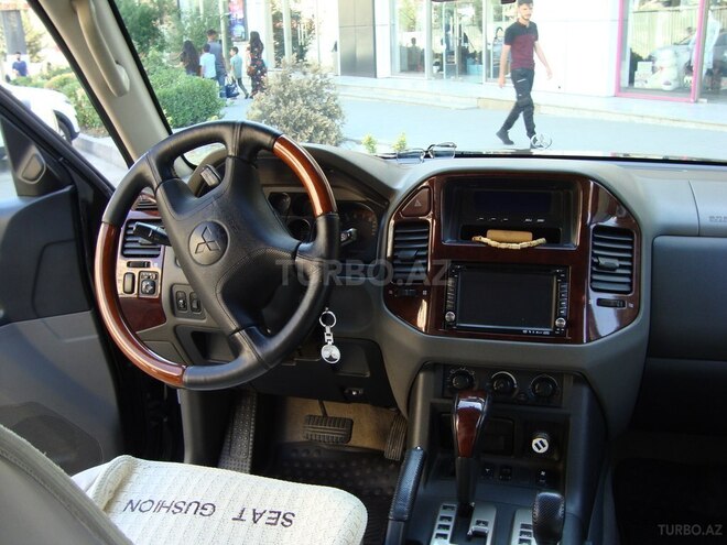 Mitsubishi Pajero 2006, 329,000 km - 3.0 l - Bakı