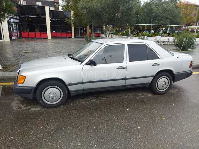 Mercedes E 300 1987, 385,000 km - 3.0 л - Sumqayıt