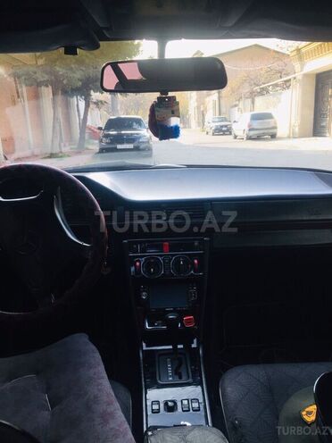 Mercedes E 300 1994, 380,000 km - 3.0 l - Bakı