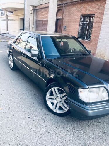 Mercedes E 300 1994, 380,000 km - 3.0 l - Bakı
