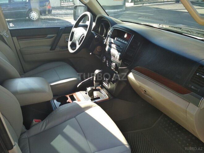 Mitsubishi Pajero 2007, 196,000 km - 3.0 л - Bakı