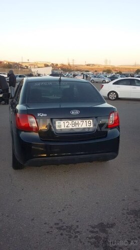Kia Rio 2011, 290,000 km - 1.4 l - Sumqayıt