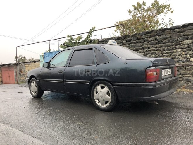 Opel Vectra 1994, 310,569 km - 2.0 l - Zaqatala