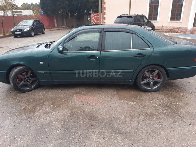 Mercedes E 240 1999, 360,000 km - 2.4 l - Bakı