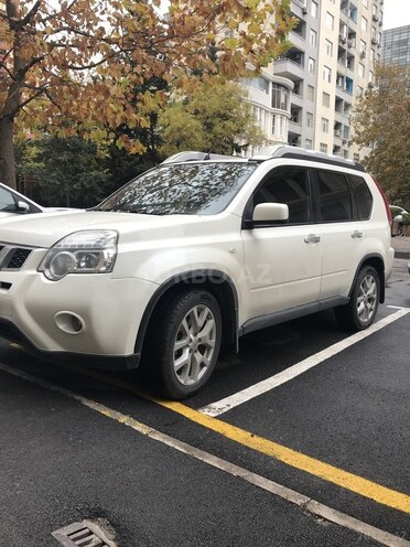 Nissan X-Trail 2012, 275,000 km - 2.5 l - Bakı