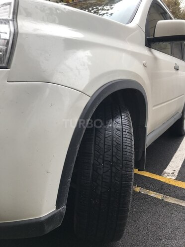 Nissan X-Trail 2012, 275,000 km - 2.5 l - Bakı
