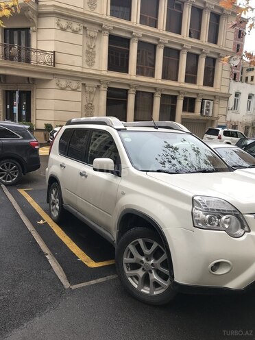 Nissan X-Trail 2012, 275,000 km - 2.5 l - Bakı