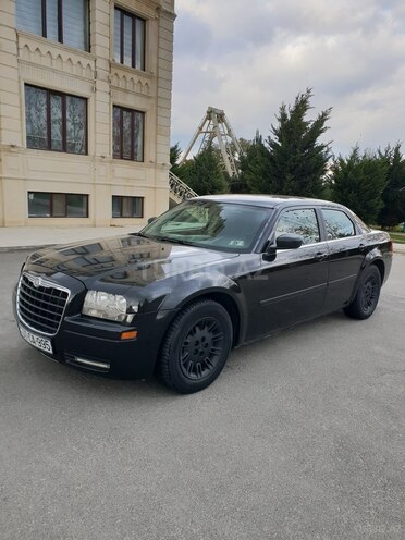 Chrysler 300C 2005, 181,000 km - 2.7 l - Bakı