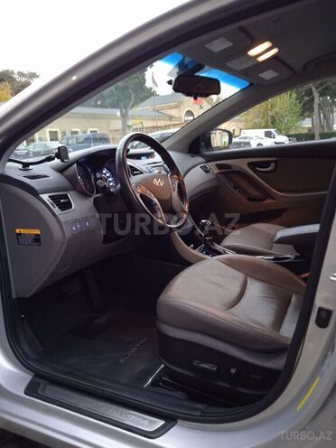 Hyundai Elantra 2015, 67,880 km - 1.8 l - Bakı